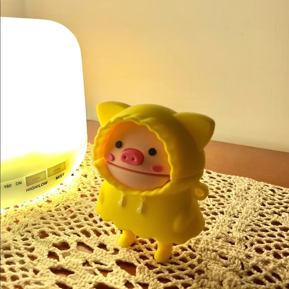 AirPod cases - Picture 9 of 10